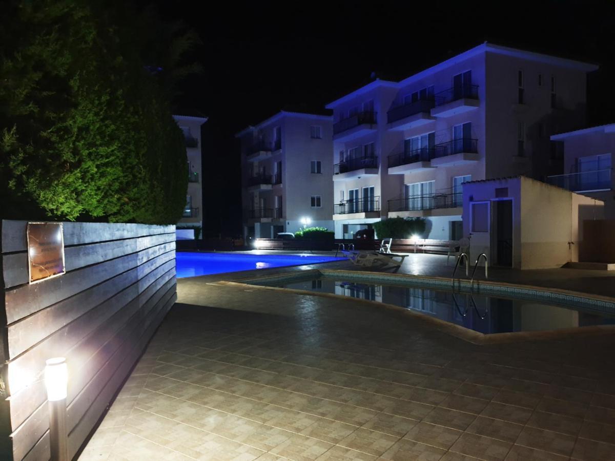 Psyche Harbor Apartment Paphos Exterior photo